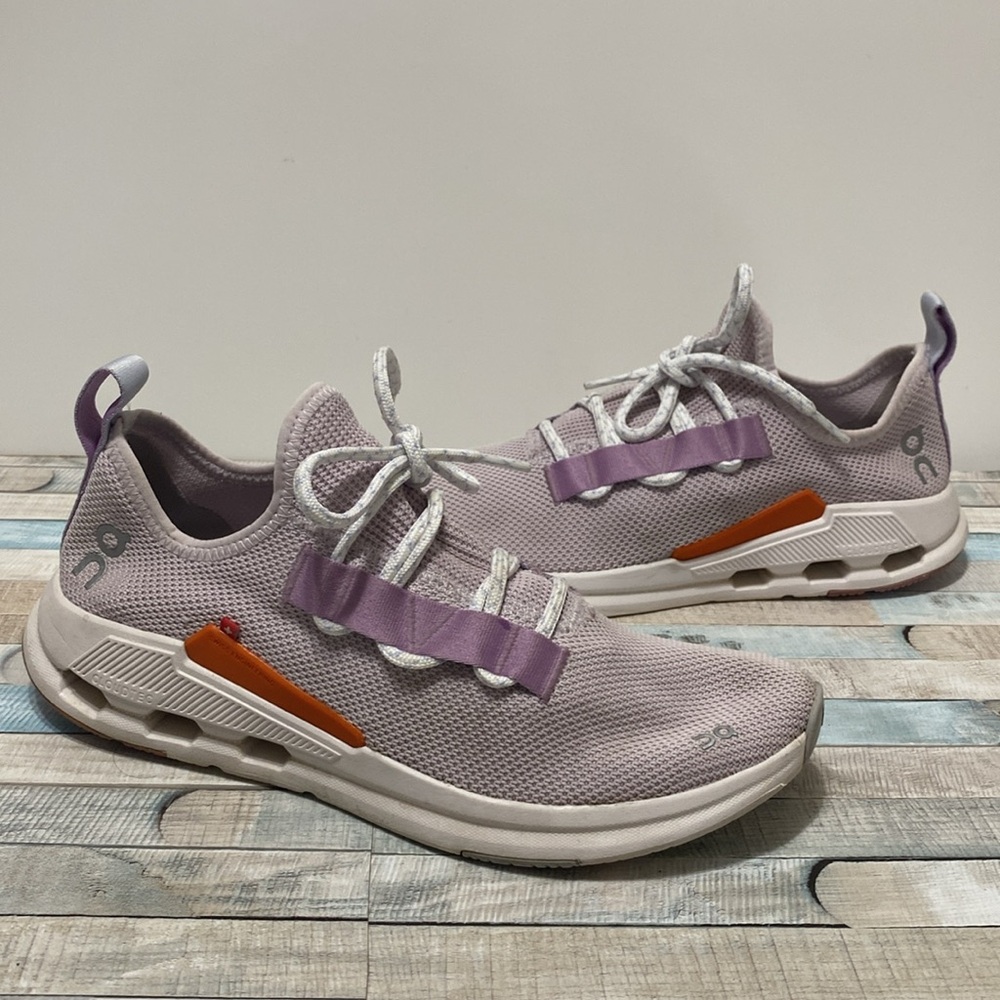 On Cloud Cloudeasy Running Shoes